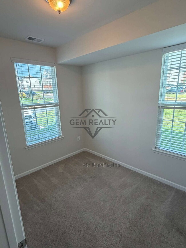 Photo - 501 Rolling Valley Dr
