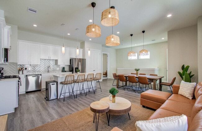 Building Photo - 8320 Curry Rd Unit ID1391267P