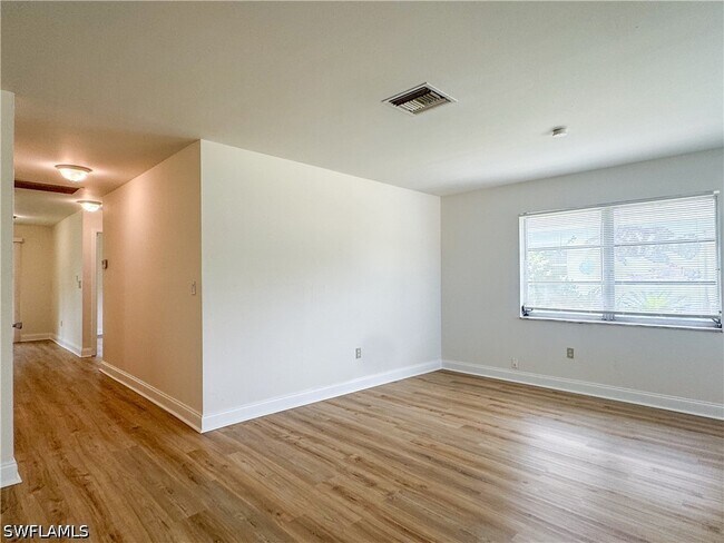 Photo - 914 San Remo Ave
