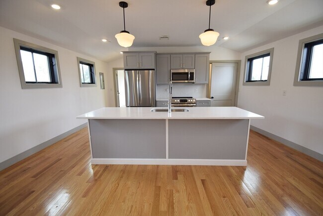 Photo - 15 Maywood St Unit 4