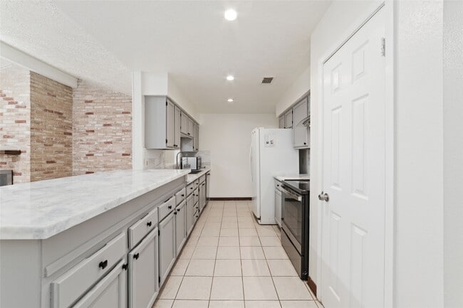Photo - 10410 Rancho Bernardo Ln