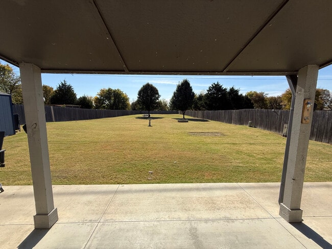 Photo - 3213 E Oakridge St