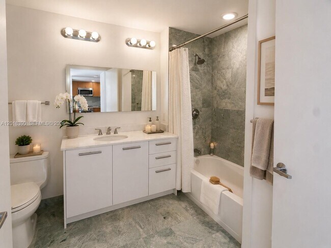 Photo - 1050 Brickell Ave Unit 2706