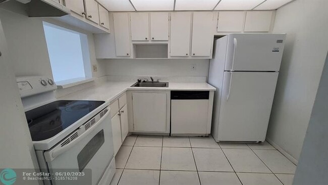 Photo - 4374 NW 9th Ave Condo Unit 18-3F