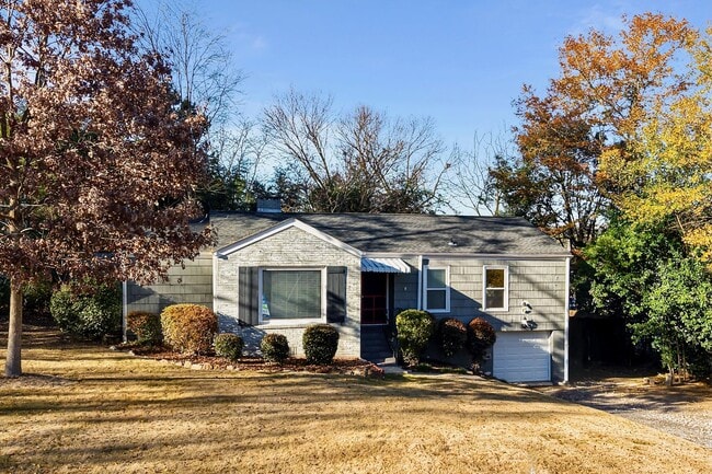 Building Photo - Cute 3 bedroom, 1 bath house in Homewood!