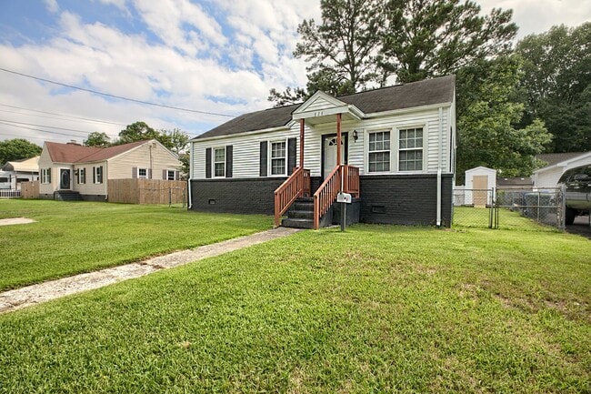 Photo - Call Sabrina Thomas at 757-767-0767 for more information