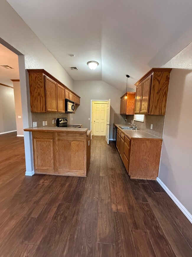 Photo - 15920 Korie Dr