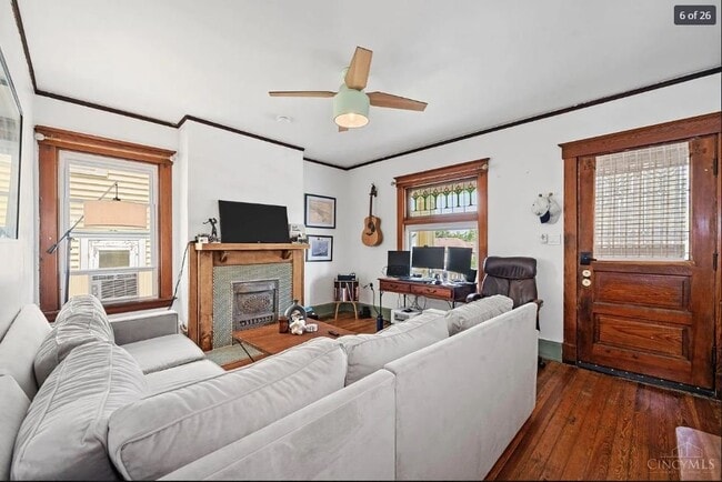 Photo - 2849 Minto Ave Unit 1