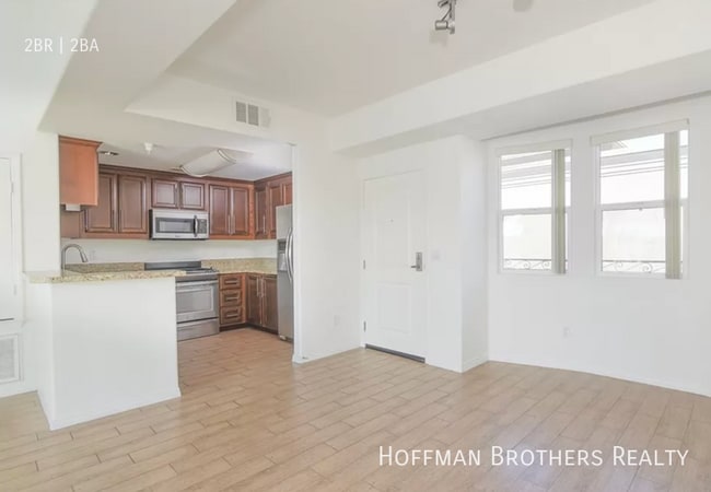 Photo - 11925 Kling St Unit 303