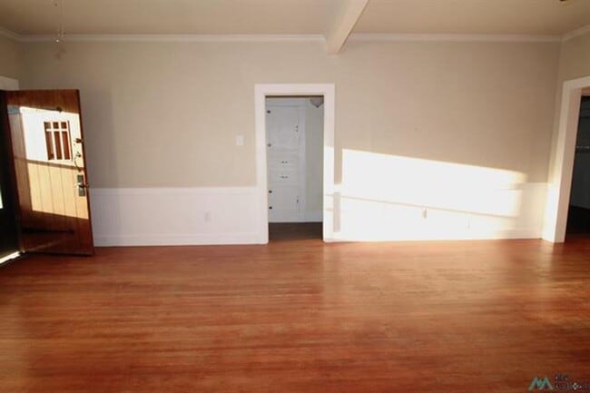 Photo - 701 N Lea St