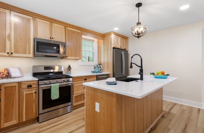 Photo - 4633 Godwin Blvd