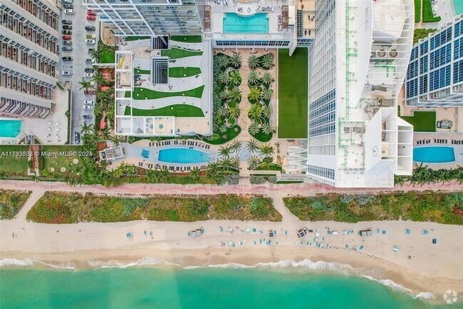 Building Photo - 6899 Collins Ave Unit 1603 Rental