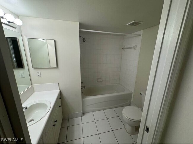 Photo - 1240 Wildwood Lakes Blvd Unit 303