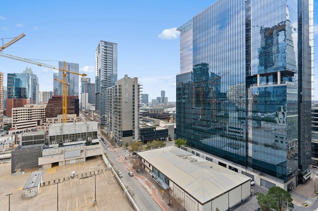Building Photo - 360 Nueces St Unit 1403