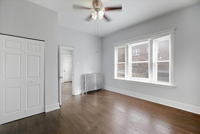 Photo - 2552 N Kildare Ave Unit 1S