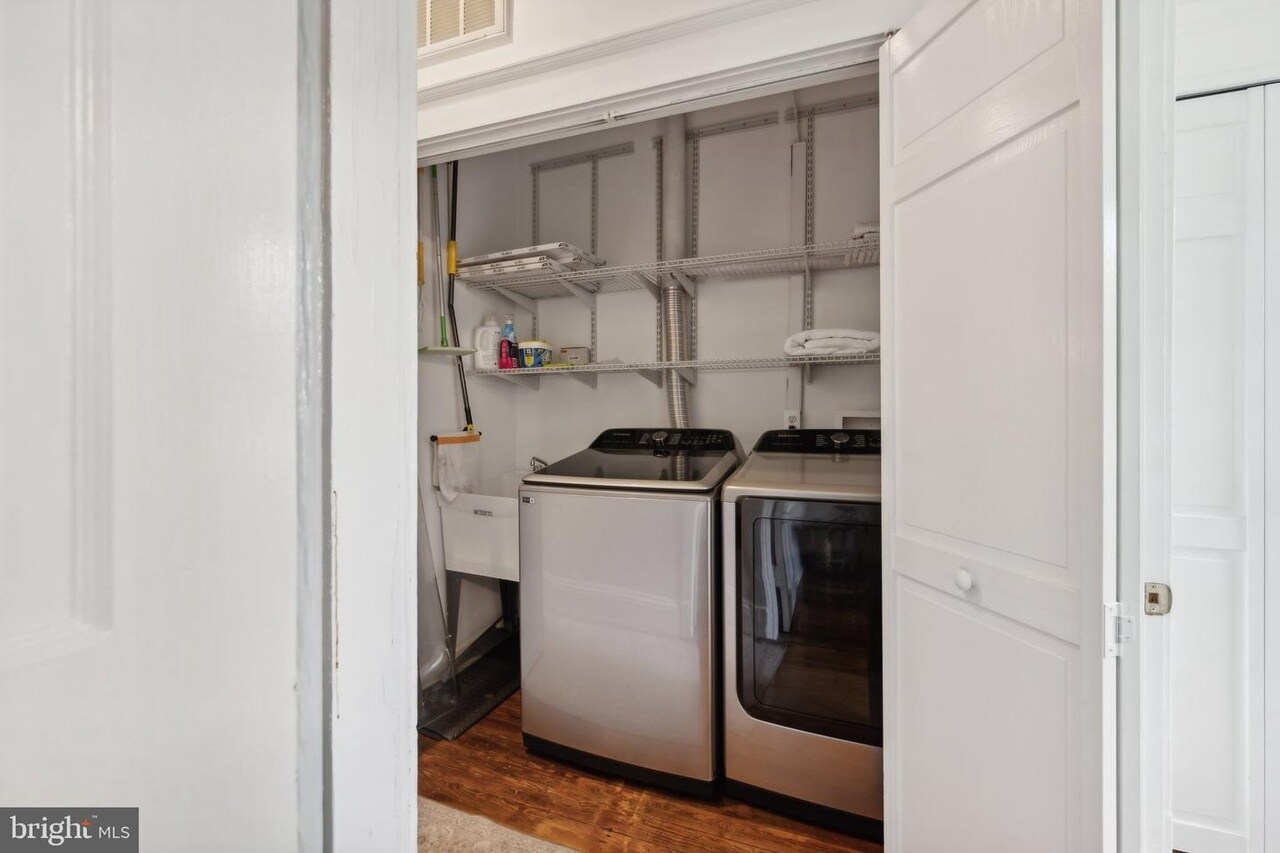 Photo - 1854 3rd St NW