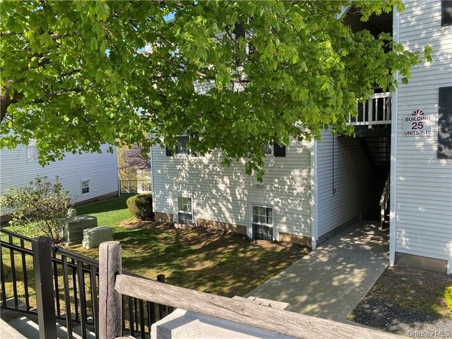 Photo - 25 Lexington Hills Rd Unit 7