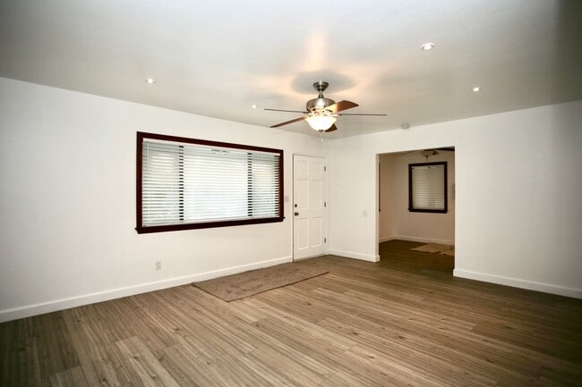 Photo - 3Br 2ba with Family room, Room for RV, Boat!