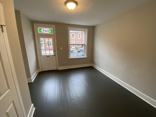 Photo - 1005 Green St