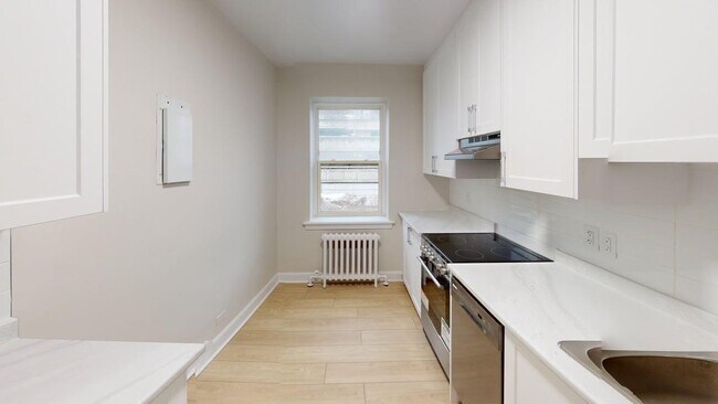 Photo - 290-296 Mona & 320 Montreal