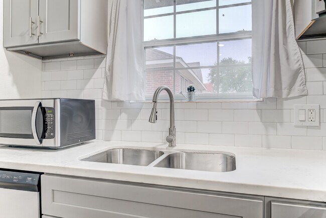 Photo - 2720 Truxillo St Unit 4