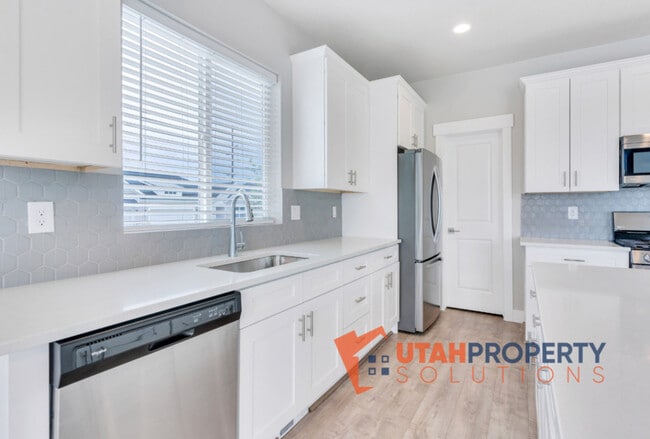 Photo - 7632 S Waverly Hls Ln