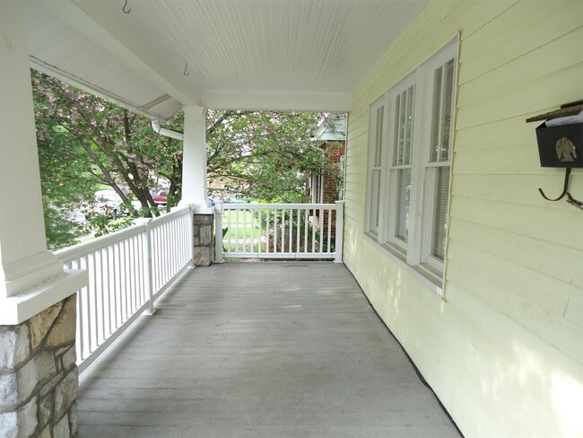 Photo - 1442 Greystone Terrace