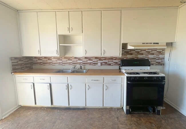 Photo - 703 Williams Ave