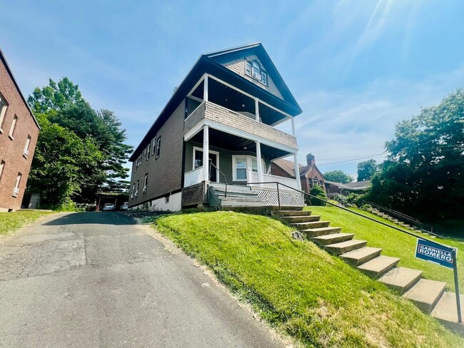 Building Photo - 69 Winthrop Ave Unit 2