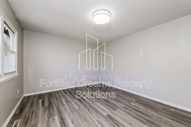 Photo - 4930 Rumley Cir