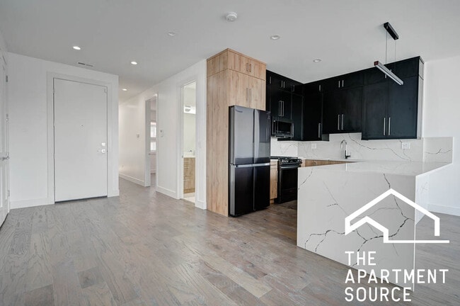 Photo - 3008 W Belmont Ave Unit 3008 W Belmont