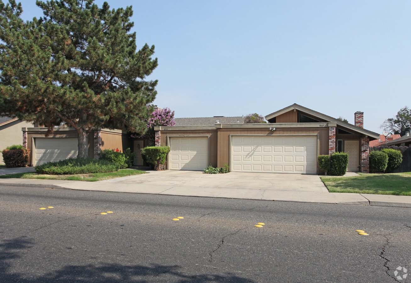 Photo - Naraghi Duplexes