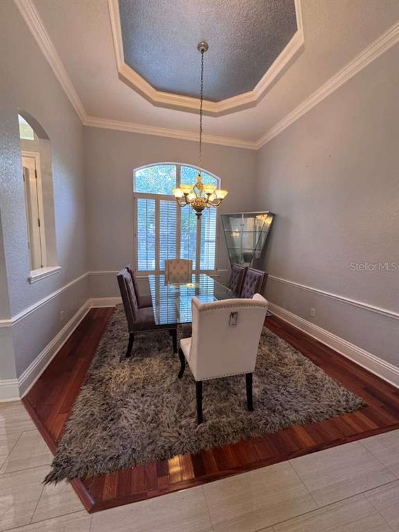 Photo - 7600 Debeaubien Dr