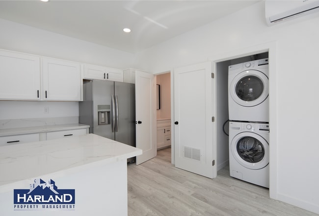 Photo - 3312 Idlewild Way