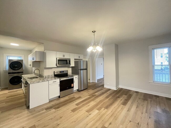 Building Photo - 386 Rimmon St Unit 1