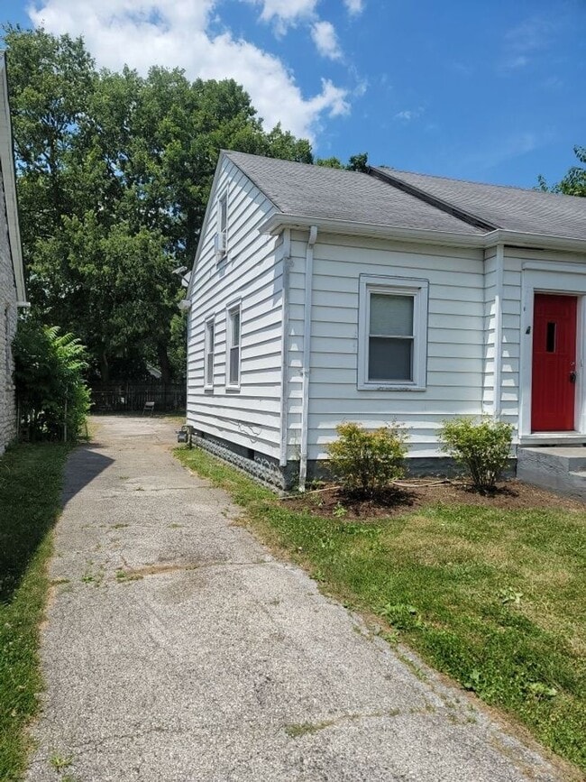 Photo - 1411 Hill St