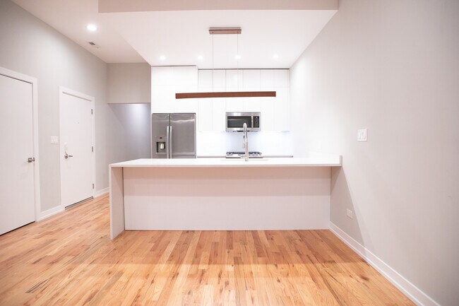 Photo - 1028 N California Ave Unit 2