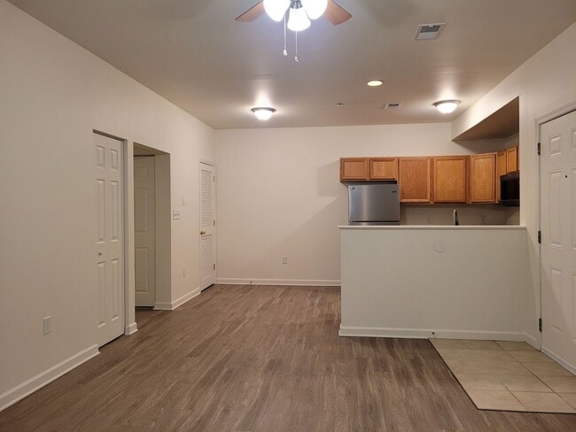 Photo - 670 Bassett Dr Unit 2C