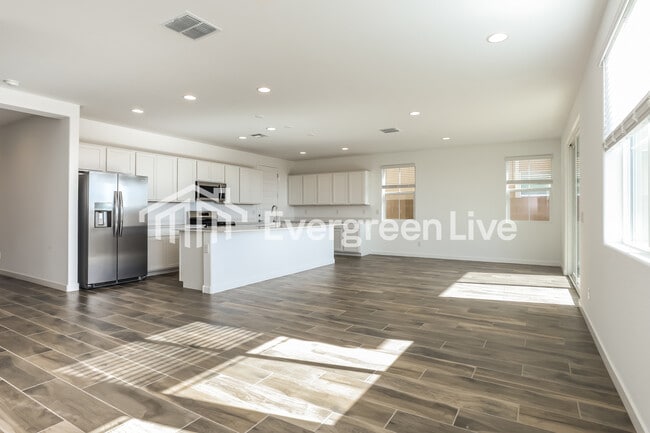 Photo - 10115 E Ulysses Ave