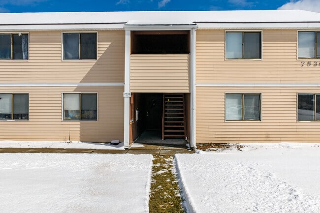 Entrance - Maple Manor