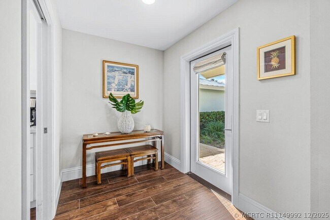 Photo - 247 River Park Dr