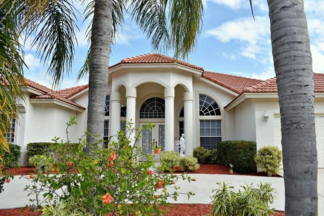 Photo - 1913 SE Airoso Blvd House