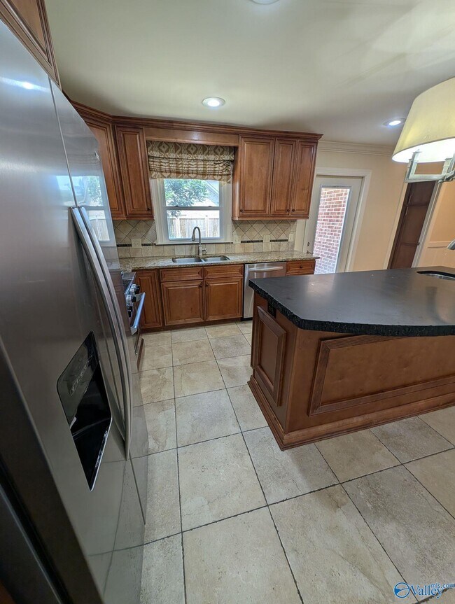 Photo - 2822 Lafayette Rd SW