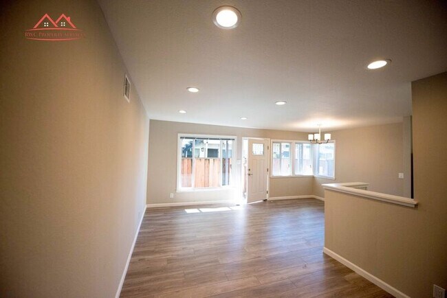 1823 El Parque Ct Unit C