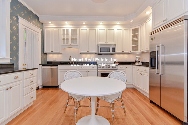 Photo - 345 Commonwealth Ave