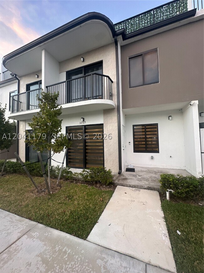 14569 SW 261 St Ter