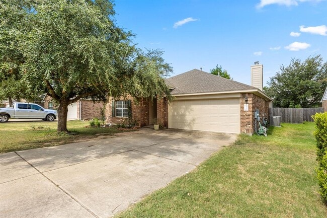 Photo - 135 Justin Leonard Dr