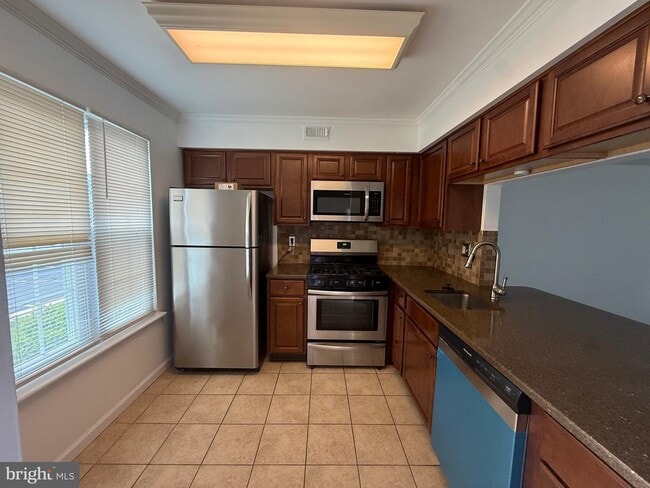 Photo - 1705A Heatherstone Ct Unit A