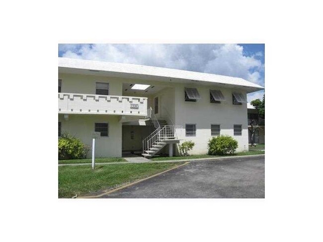 Photo - 7330 SW 82nd St Unidad B215 Rental