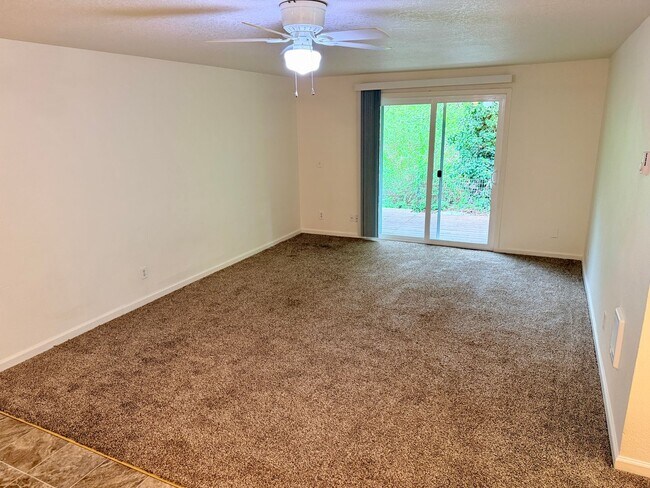 Photo - Two Bedroom Apartment in Central Salem Unit 2595